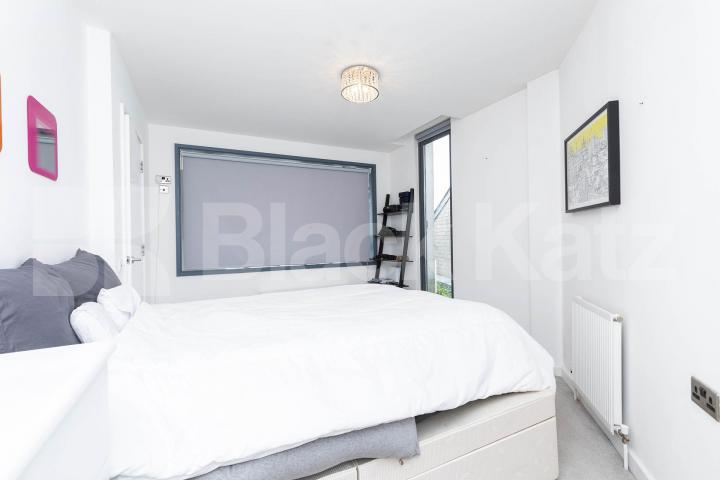 Stunning spacious 1 bed penthouse by Regents Park   Cubitt Court, Park Village East , Camden / Regents Park
